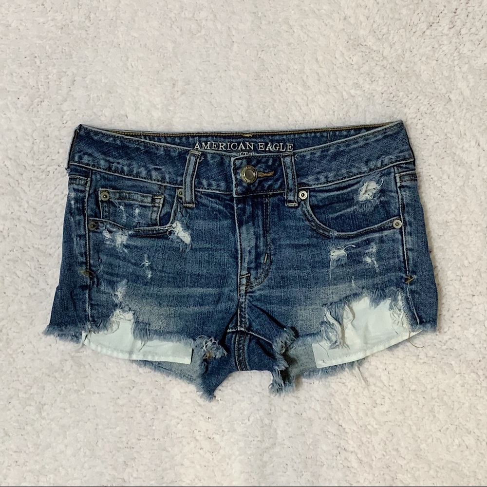 American Eagle Low Rise Shorts